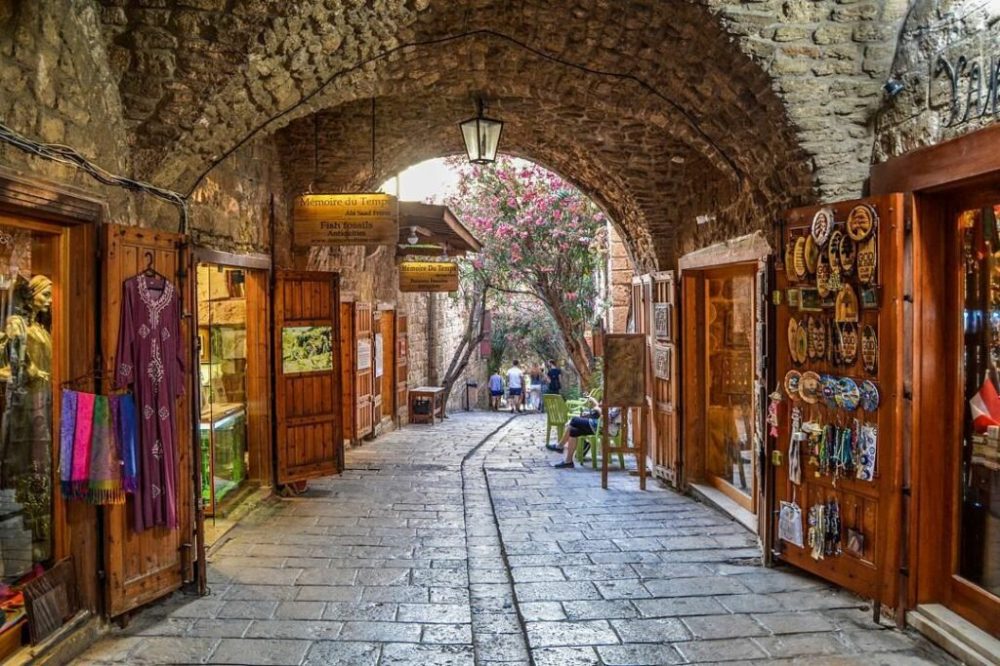 byblos-1-7-2017-the-old-traditional-souks-livel-7-2-2017-6-27-34-pm-l-1024x683